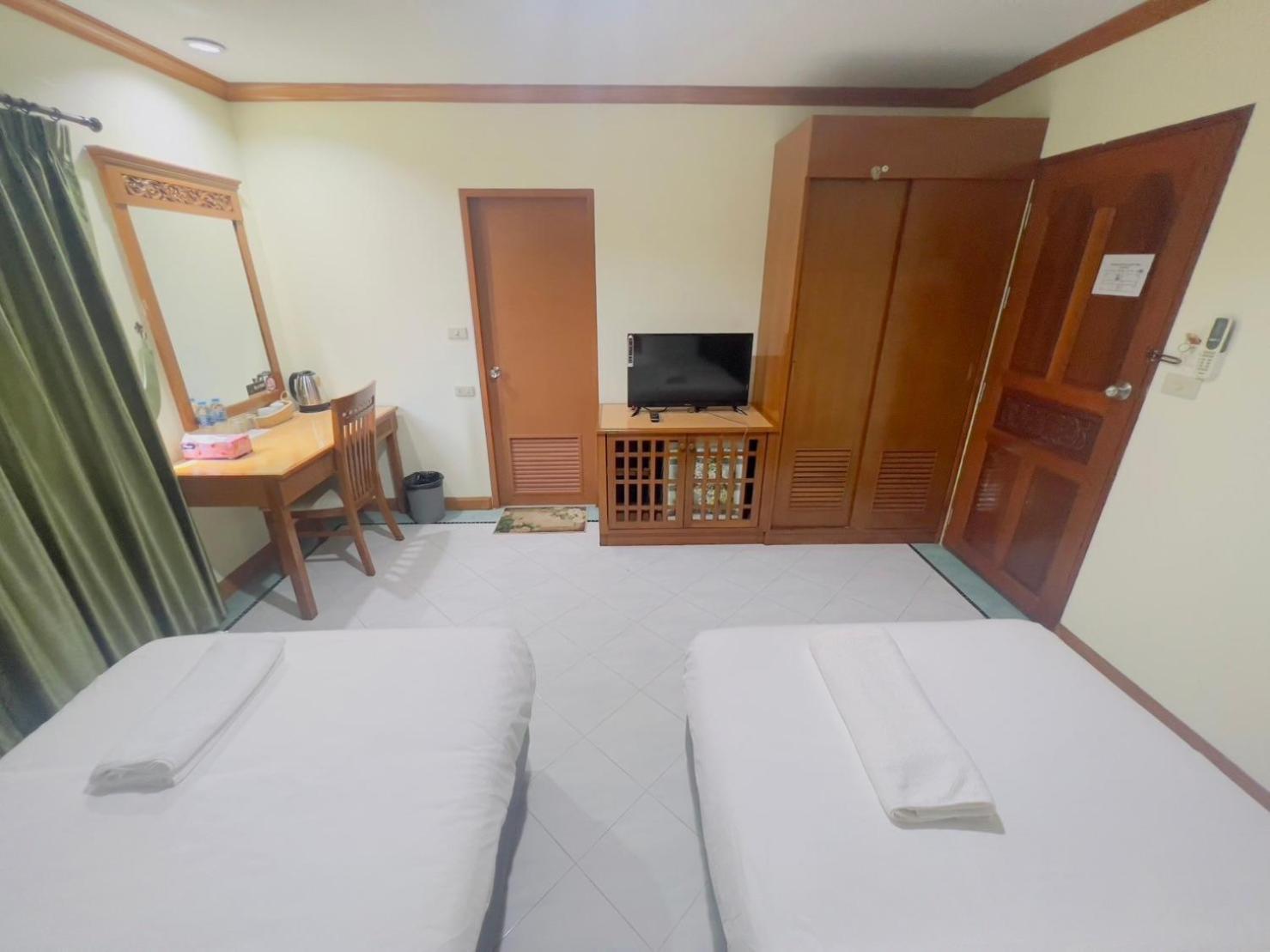 Royal Vista Hotel Patong Екстериор снимка